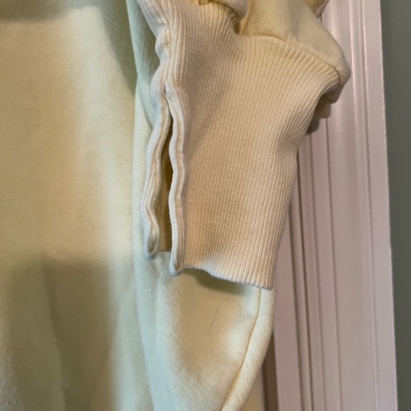 We The Free People Women's Camden Pullover Sweatshirt Banana Cream EUC M #2111 - Picture 12 of 14